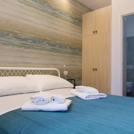 Aquarium Bed & Breakfast